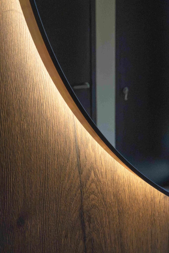 Spiegel met licht - Interieurontwerp Made door Milia Interieurdesign